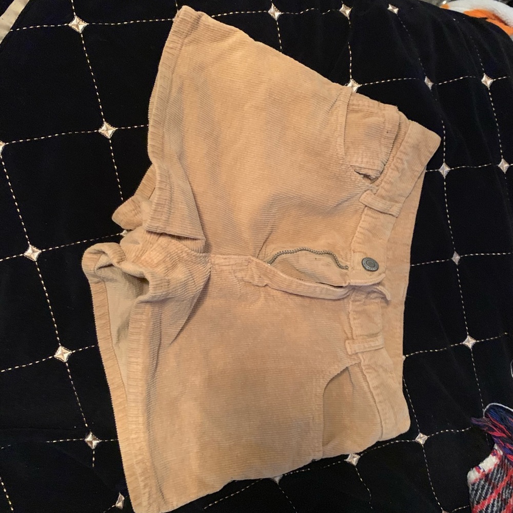 BRANDY MELVILLE SHORTS